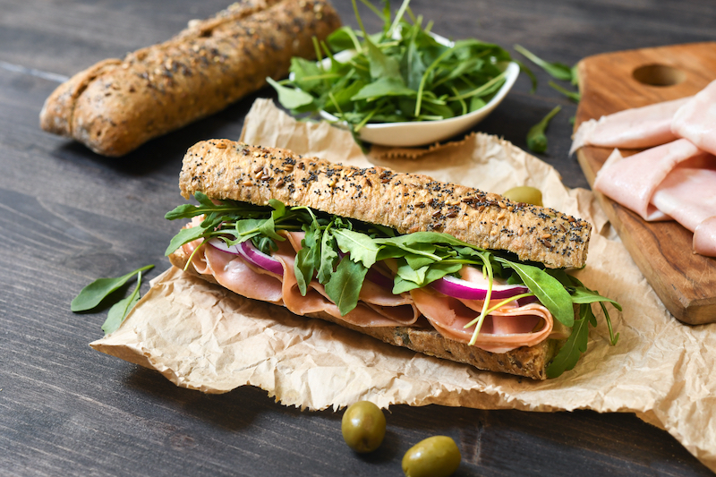 Panino con mortadella